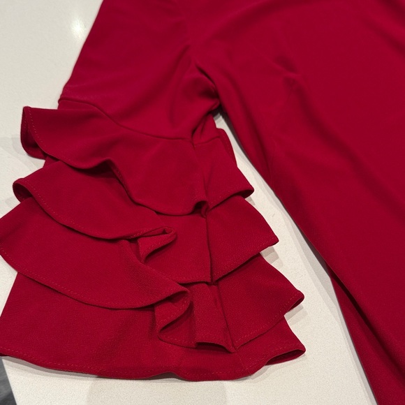 🆕 Gabby Skye Tiered Ruffle Sleeve Mini Dress, Dark Red, Size 10 - Picture 6 of 11